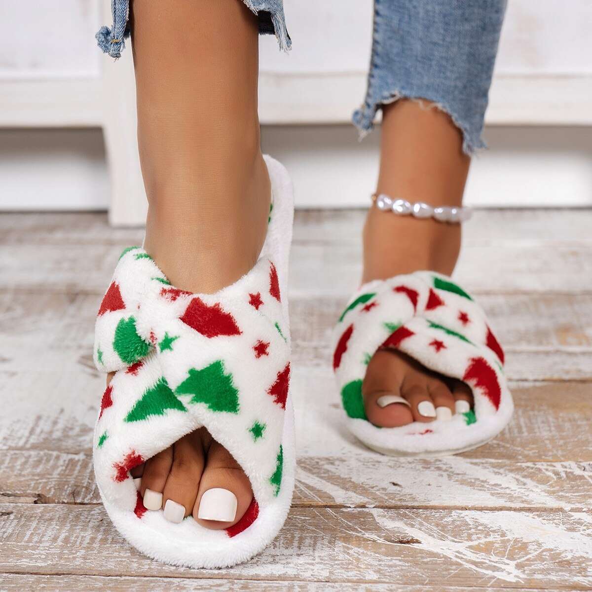 Christmas Tree Pattern Furry Bedroom Slippers